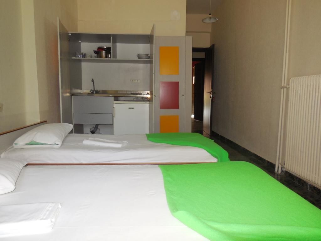 Hotel Dias Apartment Makrygialos Esterno foto